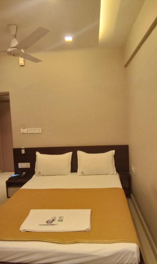 Grace Residency Hotel Tirur Exterior photo